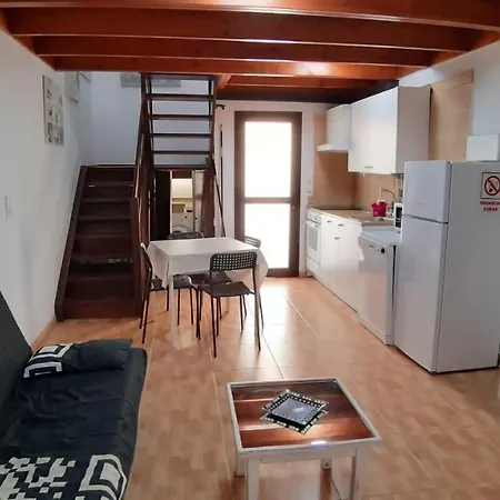 Prázdninový dům Casa Vero, 2 Bedrooms, Pool ,Balcony Feel Like Home *