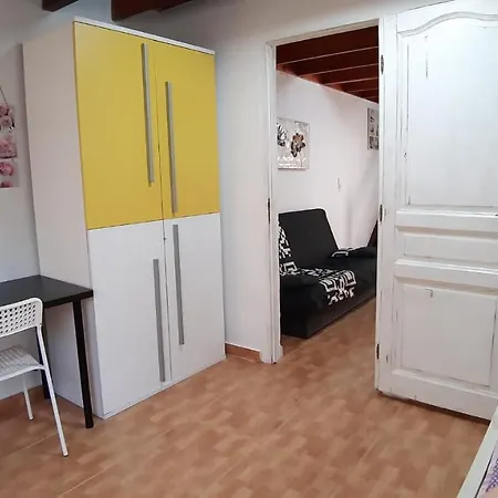Casa Vero, 2 Bedrooms, Pool ,Balcony Feel Like Home